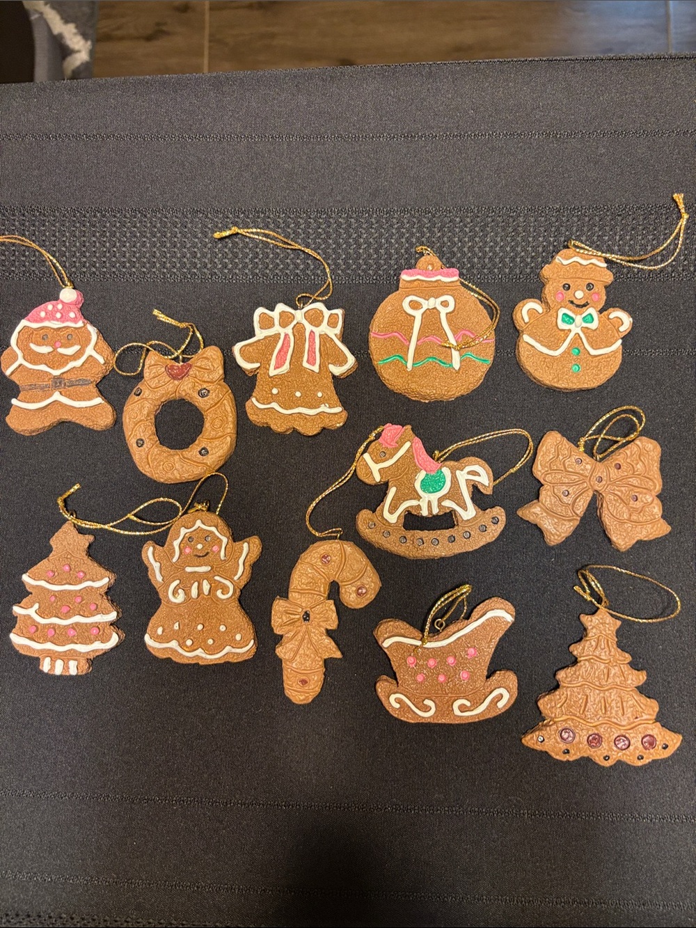 12 Gingerbread Holiday Ornaments